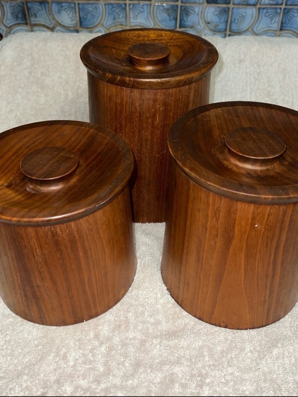 VINTAGE MID-CENTURY MODERN GLADMARK TEAKWOOD CANISTERS//SET OF 3//SUN VALLEY, CA